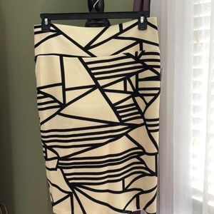 NWT Lularoe Cassie pencil skirt